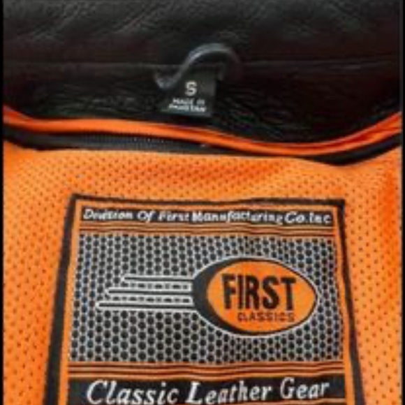 First Class Authentic Leather Jacket - Picture 4 of 5
